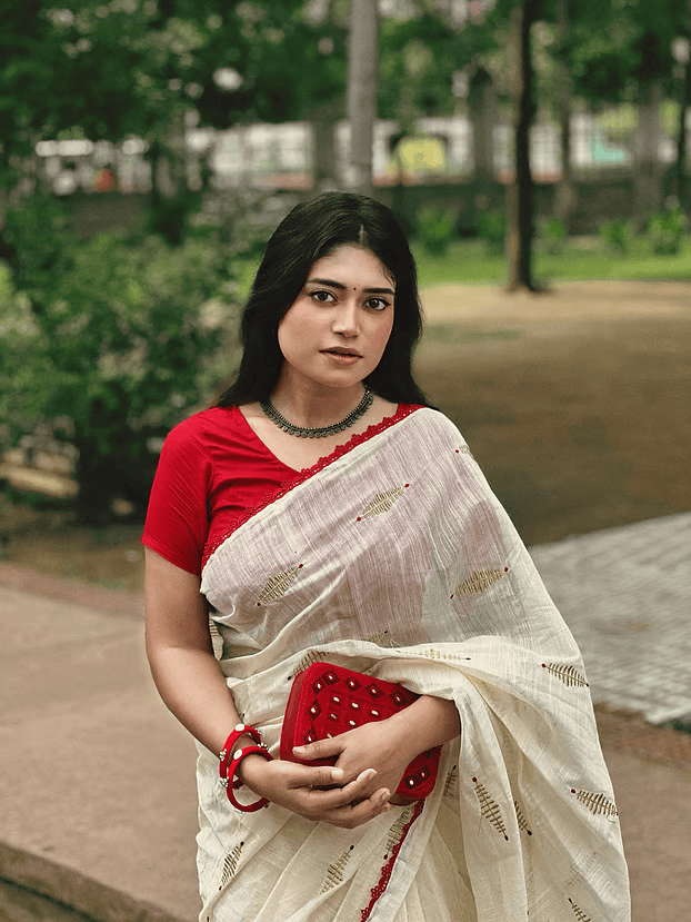 শাকিরার ‘ডাই ডাই’ গান গেয়ে নেট-দুনিয়ায় ভাইরাল তরুণী সিনথিয়া অমি 1 শাকিরার ‘ডাই ডাই’ গান গেয়ে নেট-দুনিয়ায় ভাইরাল তরুণী সিনথিয়া অমি