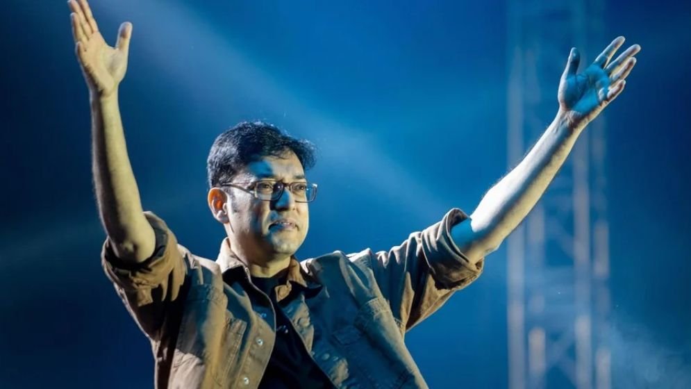 স্বরাষ্ট্র মন্ত্রণালয়ের নির্দেশে একদিন আগে স্থগিত অনুপম রায়ের ঢাকা কনসার্ট